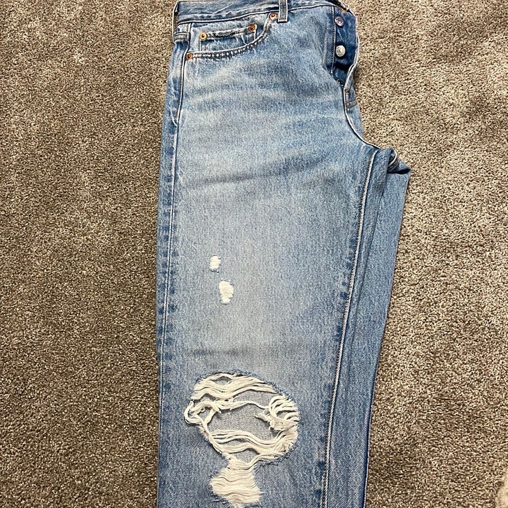 Levi’s Wedgie Icon Jeans
